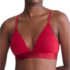 Calvin Klein Lightly Lined Wireless Bralette